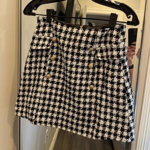 Chic Black and White Tweed Skirt